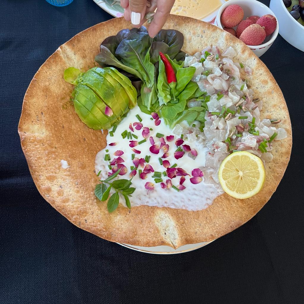 סיור בשכונת התקווה, המאפיה הבוכרית נון טוקי, לחם שהוא קערה