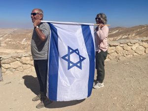 קדש ברנע , המרגלים ואהבת הארץ