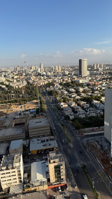 להתאהב בתל אביב